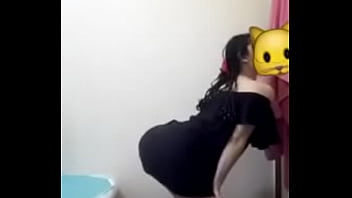 Preview 2 of Blacked Com Teacher Tits - Moviendo el culo