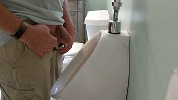 Preview 2 of Suzka Xxx Com - Urinal piss