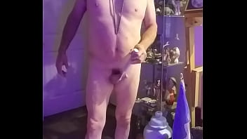 Preview 2 of Mistress Ass Worship - Tribute for Sdoes - geiles Luder bekommt eine Ladung Sperma auf die grossen Titten