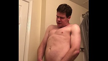 Preview 3 of First Time Blood Pussy Xxx - dude 2020 masturbation video 5 (you can see his face during the cumshot)