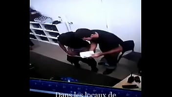 Preview 3 of Brutal Hair - douane in Paris
