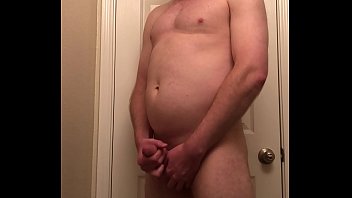 Preview 1 of Old Sluts Xxx - dude 2020 masturbation video 4 (with cumshot finally)