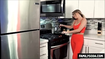 Preview 1 of Indeyan Xnxx - I walk in on my stepmom and start jerking off