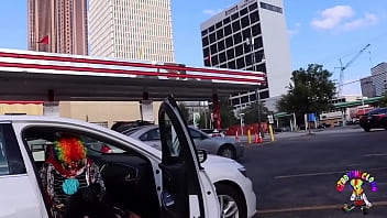 Preview 3 of Xxx Vedos In - Juicy Tee Gets Fucked by Gibby The Clown on A Busy Highway During Rush Hour