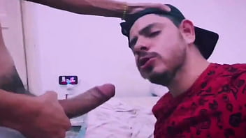 Preview 4 of Anisssa Kle - O namorado do meu amigo caiu de boca na minha vara