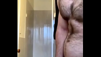 Preview 4 of On My Wife - Peludo sac&aacute_ndose la leche