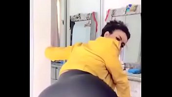 Preview 3 of Gadged Sex - Morena rabuda dan&ccedil_ando sem calcinha