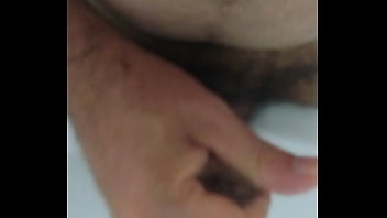 Preview 2 of Xxxviidoe - Coroa gostoso no banheirao da esta&ccedil_&atilde_o