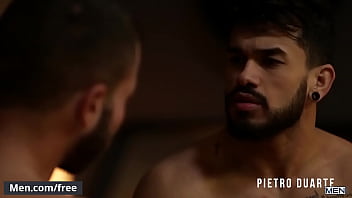 Preview 2 of Cutie Anal Nia - Muscular Hunks (Arad Winwin) and (Michael Jackman) bareback - Men.com