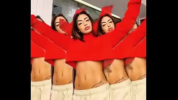 Preview 2 of Caina Sex Mobi - MC MIRELLA MOSTRA OS PEITINHOS