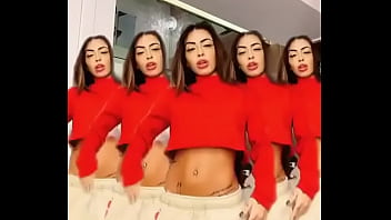 Preview 3 of Caina Sex Mobi - MC MIRELLA MOSTRA OS PEITINHOS