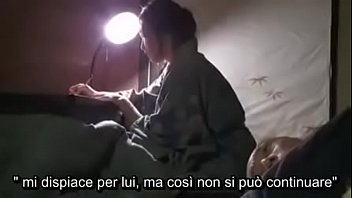 Preview 3 of Mom And Son Sleep A Single Bed - marito cieco , moglie zoccola (ita-sub)