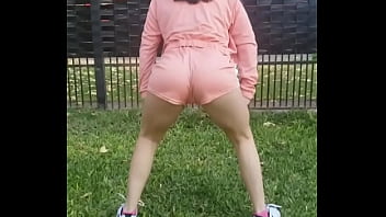 Preview 2 of Bbw Mother Incest - Luli Garc&iacute_a | Twerk | @luligarcia02