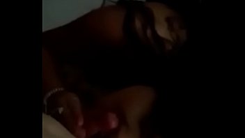Preview 3 of Rj Apleegated - Pamela Ferrary sensualizando e mamando