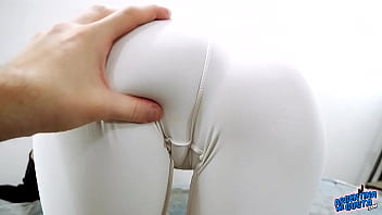 Preview 2 of Maha Blue Film Of Ass - Busty Babe Has Perfect Cameltoe That Swallows Her Thong