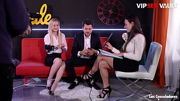 Preview 1 of Blur Flim - VIP SEX VAULT - Sexy Czech MILF Mea Melone Indulge In Hot Threeway Sex With Sicilia Model And Her Hubby