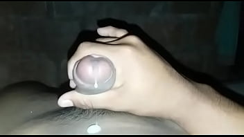 Preview 4 of Hindi New New Xxxcom - Amigo de la selva se masturba