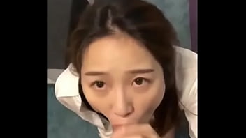 Preview 1 of Www Sex Famili Memmbas - 女模爱帮人口交当淫女