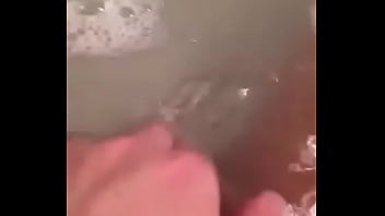 Preview 2 of Linet Ddf - My girl showing her pussy while bathing
