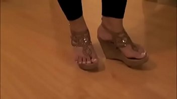 Preview 3 of Asian Big Ass Teen - Pretty Armenian Toes #1