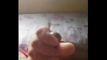 Preview 2 of Wwww Xxx Local - masturbando no sofa