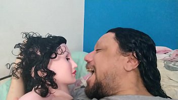 Preview 2 of Ishira Riani - NEM BOCA ABERTA PARA PAGAR UM BOQUETE GOSTOSO MINHA BONECA INFLAVEL TEM