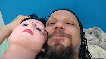 Preview 1 of Ishira Riani - NEM BOCA ABERTA PARA PAGAR UM BOQUETE GOSTOSO MINHA BONECA INFLAVEL TEM