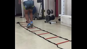 Preview 1 of Filme Xxx Incest - Culon en el gimnasio