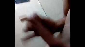 Preview 2 of Peep Sleeping Daughter - deslechandome