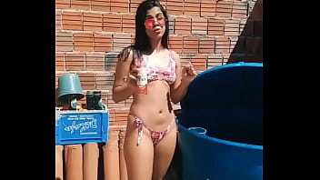 Preview 4 of Love Retro - Gostosa de biqu&iacute_ni