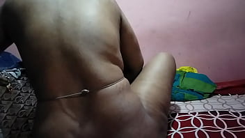 Preview 4 of Sexy Bade Lund Wali Kali - Desi Indian Wife Boobs Show For Ex Boyfriend