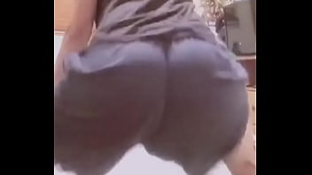 Preview 2 of Girl First Yoga Class Sex - Shaking My Bubble Ass