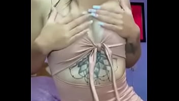 Preview 1 of India Tamil Model Sex - Jovencita se desnuda