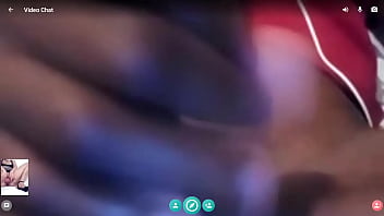 Preview 2 of Achian Mom - Milf Hotty Puttta exhibe in cam Bbc cumshot