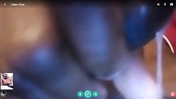 Preview 3 of Achian Mom - Milf Hotty Puttta exhibe in cam Bbc cumshot