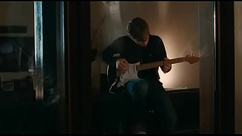 Preview 4 of Docter Apration - Chloe- Julianne Moore,  Liam Neeson,  and Amanda Seyfried