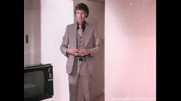 Preview 3 of Y T Sex - Look How They Used To Dress