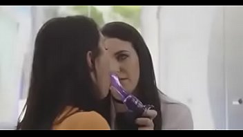 Preview 1 of Ould Man - Ultimate Lesbian Fuck
