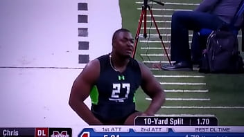 Preview 3 of Hindi Legwez - Corredor Chris Jones NFL