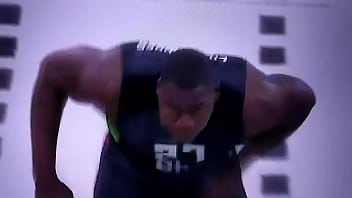 Preview 4 of Hindi Legwez - Corredor Chris Jones NFL