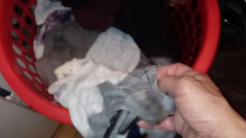 Preview 1 of Kla Lol - Smelling Dirty panties