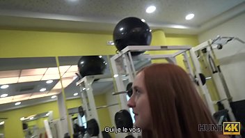 Preview 2 of Logo Ilog - HUNT4K. Un lapin de gym na&iuml_f a des relations sexuelles avec un homme