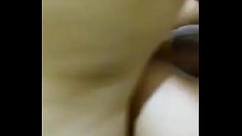 Preview 1 of Sex Ong Chau Bo Con - Chico recibiendo verga de activo tatuado en Machala Ecuador