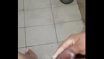 Preview 4 of Xxxsexy Hot Movies - Punheta rapida antes do trampo