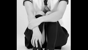 Preview 1 of Inden Bangla Nxn - I can see my pants on all fours