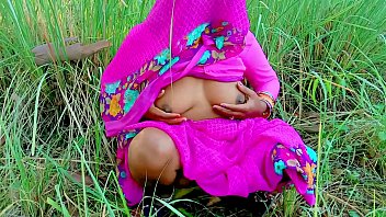 Preview 2 of White Pregnant Fuck Black - सरपत काटने गई राधिका भौजी और देवर ने वही पेल दिया