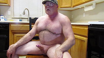 Preview 2 of India Kashmir Hat Sex Videos - Naked in the kitchen.