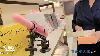 Preview 2 of Indian Blu Sexdog Video Woman - 国产无码调教系列第二弹挑战街上室外车上国产国语对白