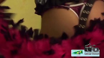 Preview 1 of Japanese Mature Kimono Sex - Deu para o baixinho dono do buteco da esquina. ( V&iacute_deo completo no xvideos red. )