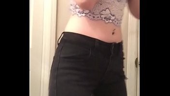 Preview 3 of Sexhb Voides - Je me chauffe devant ma cam ! Mon snap : april naughty